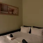 Castanilor 4 *