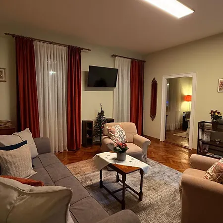 Apartament Castanilor 4