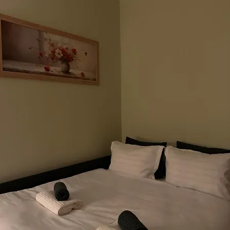 Castanilor 4 *